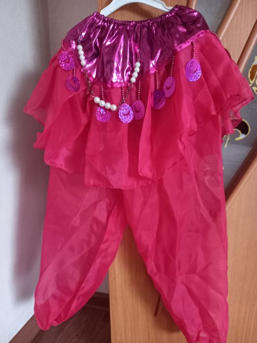 Продам восточный костюм,можно на елкк