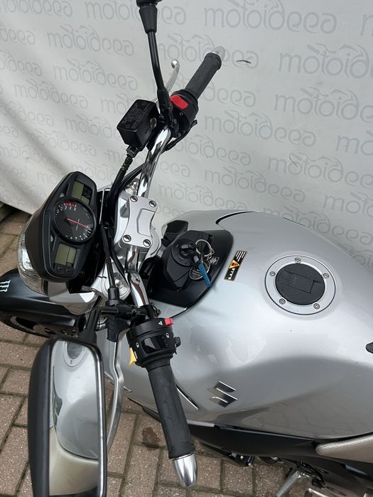 Motoideea vinde SUZUKI GSR 600 2007  Rate  Garantie