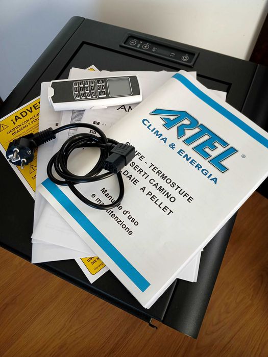 Камина на пелети / пелетна печка Artel Nina 6 kW + прахосмукачка пепел