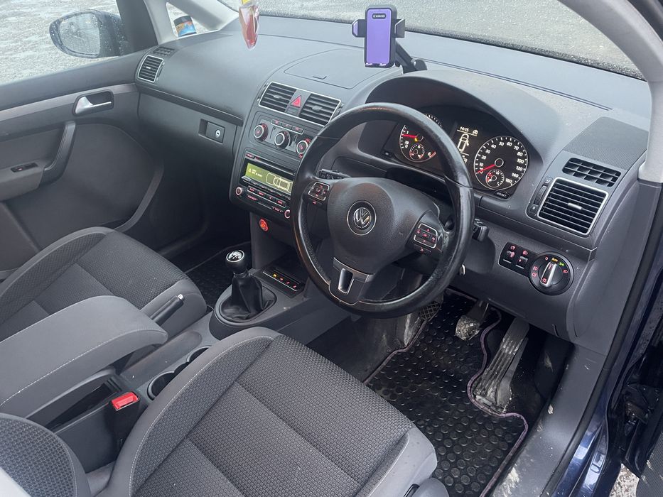 Volkswagen Touran 2012 1.6 tdi 105cp cutie manuala 6+1 trepte 97k mile