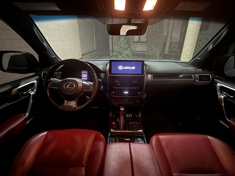 комплектация Lexus GX460 V8 L4,6 Luxury 2022 г. С пробегом 21,400 км
