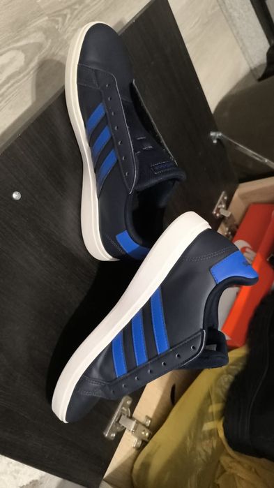 Маратонки Adidas