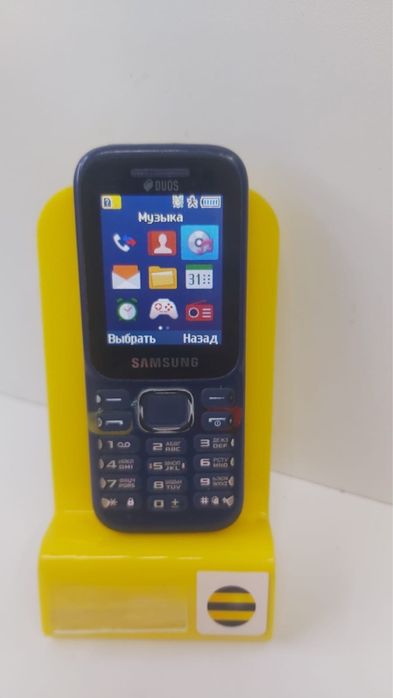 Кнопочный телефон