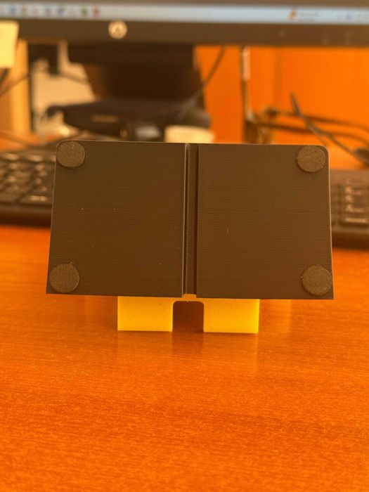 Suport telefon pentru birou printat 3D