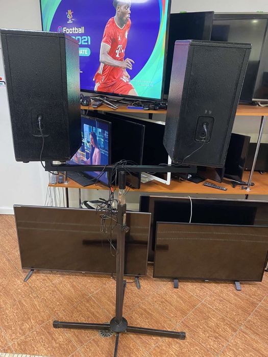 Две тонколони със стойка