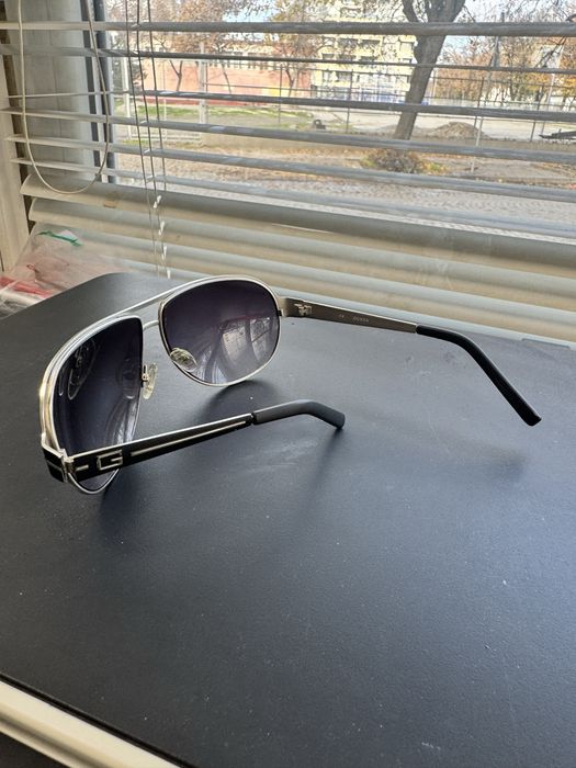 Dsquares, Guess, Armani, louis vuitton