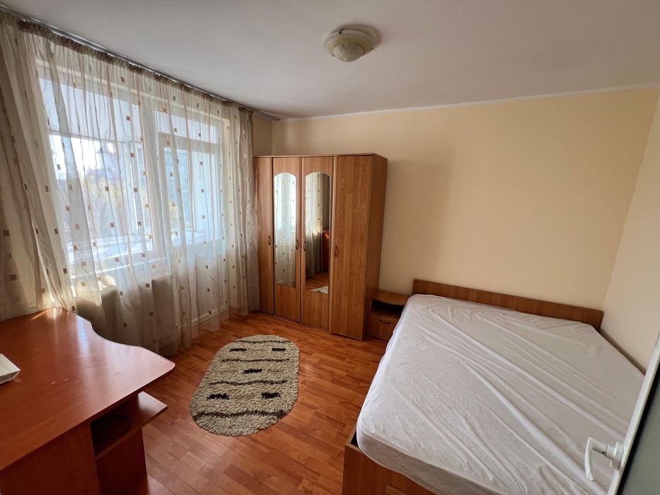Inchiriez apartament Micro 19