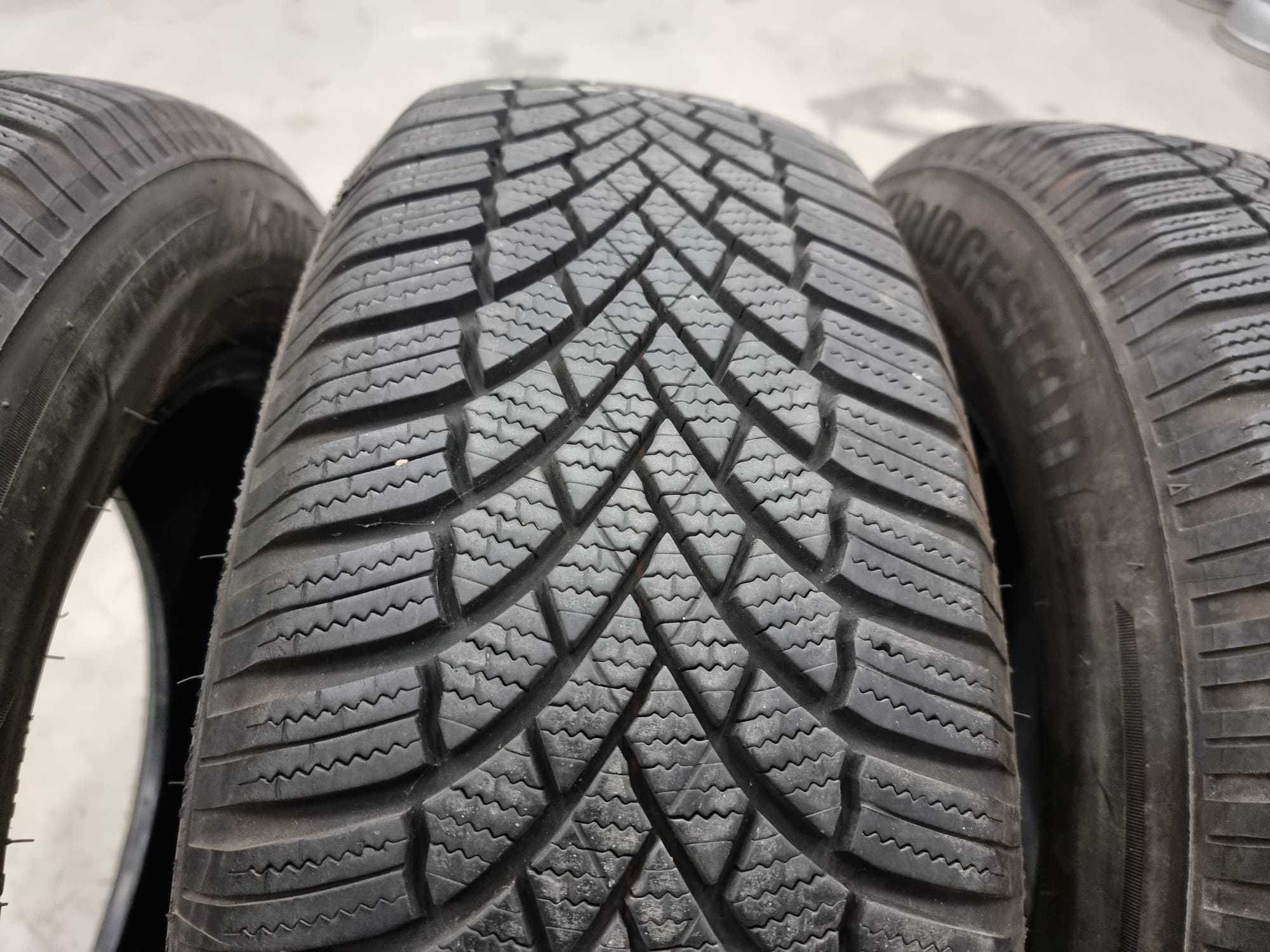 4 Anvelope IARNA 215.65.17 Bridgestone [dot 2021]; stare foarte buna