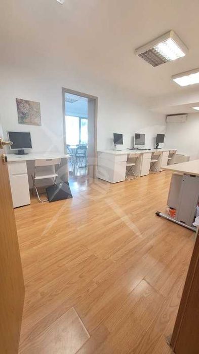 Продава се Офис в Бургас, Център - 56 кв.м за 845 €/кв.м - Снимка #1