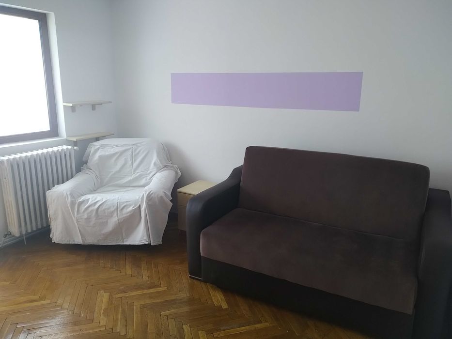 Camera cu balcon inchis cart Zorilor