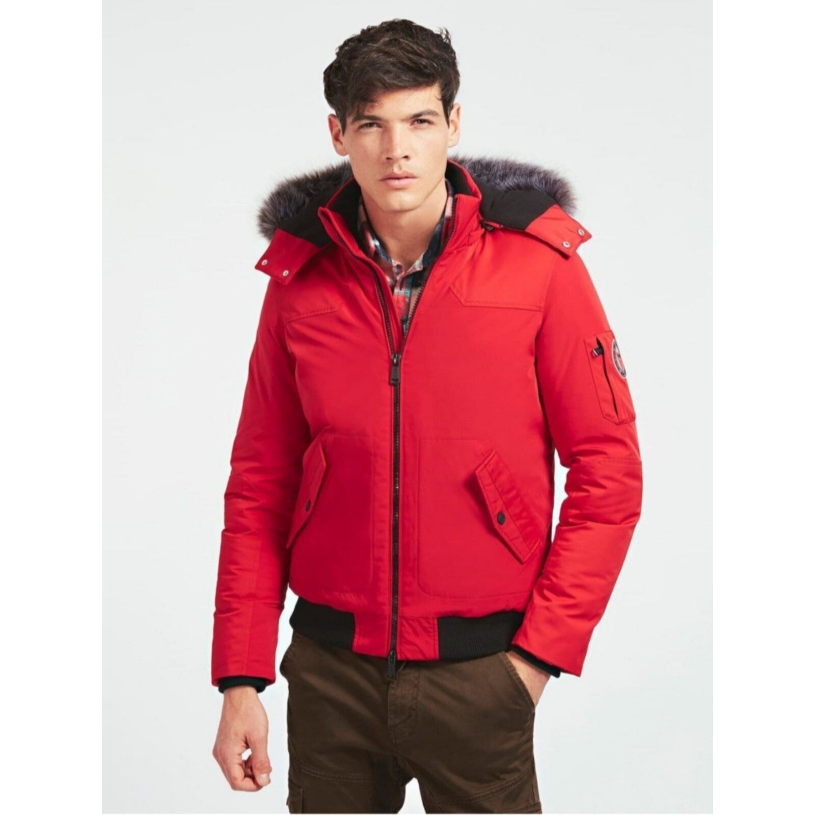 GUESS ново мъжко яке М размер