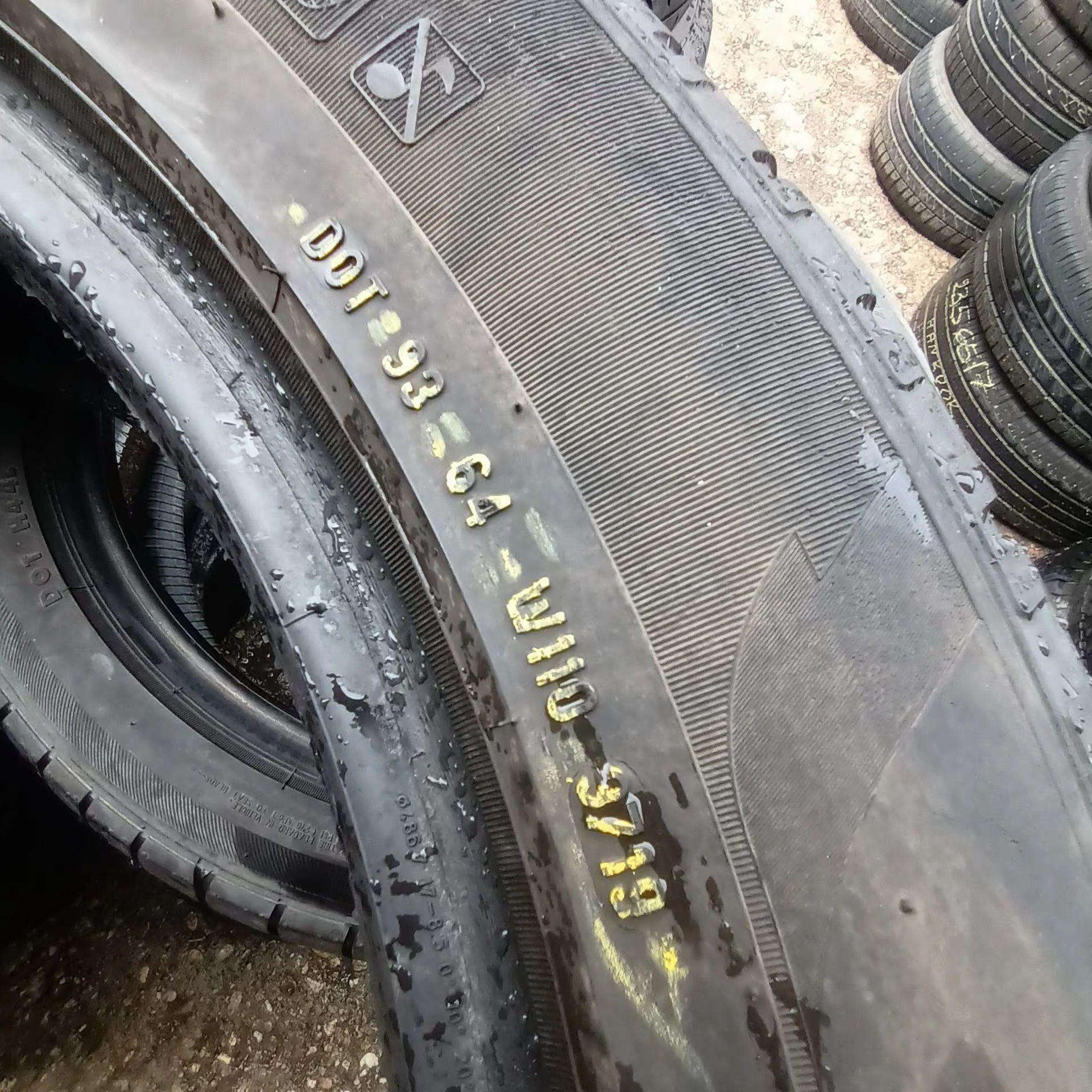 255 50 19 PIRELLI 4броя зимни