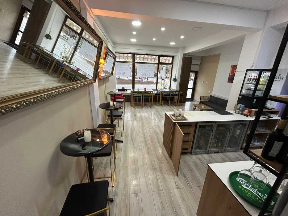Vand afacere la cheie-bar centru oras Slobozia