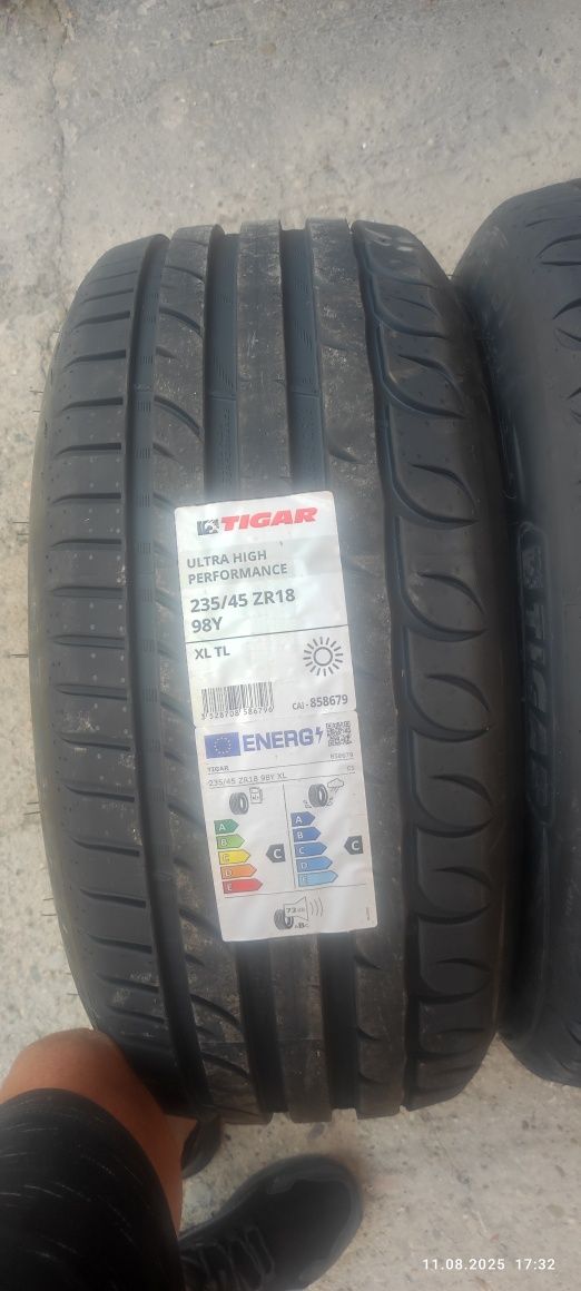 Продавам гуми Tigar 2бр. Чисто нови