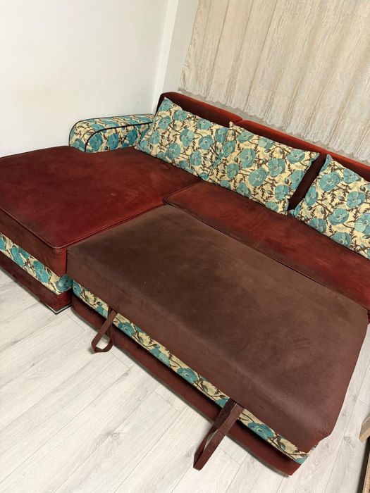 Vand coltar extensibil cu lada