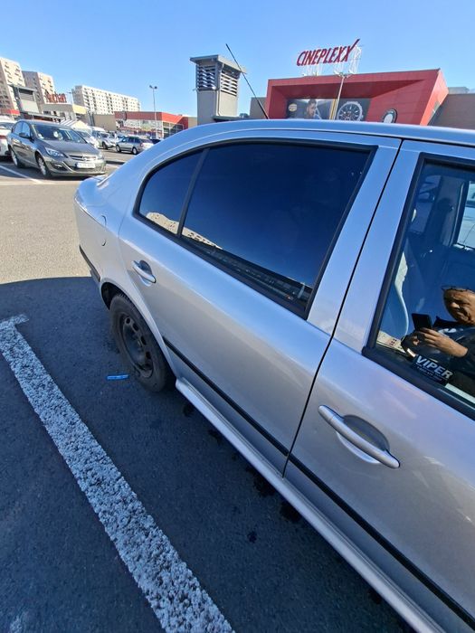 Vând Skoda Octavia