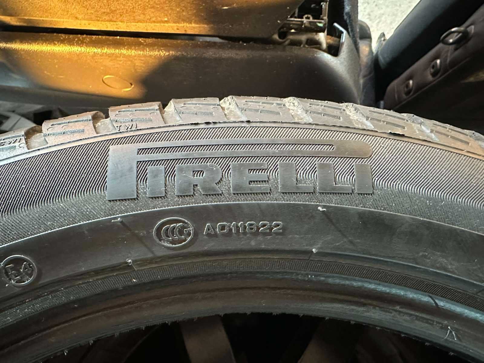 Зимни гуми PIRELLI SOTTOZERO 3 245/45/19 275/40/19 DOT 2421/2219