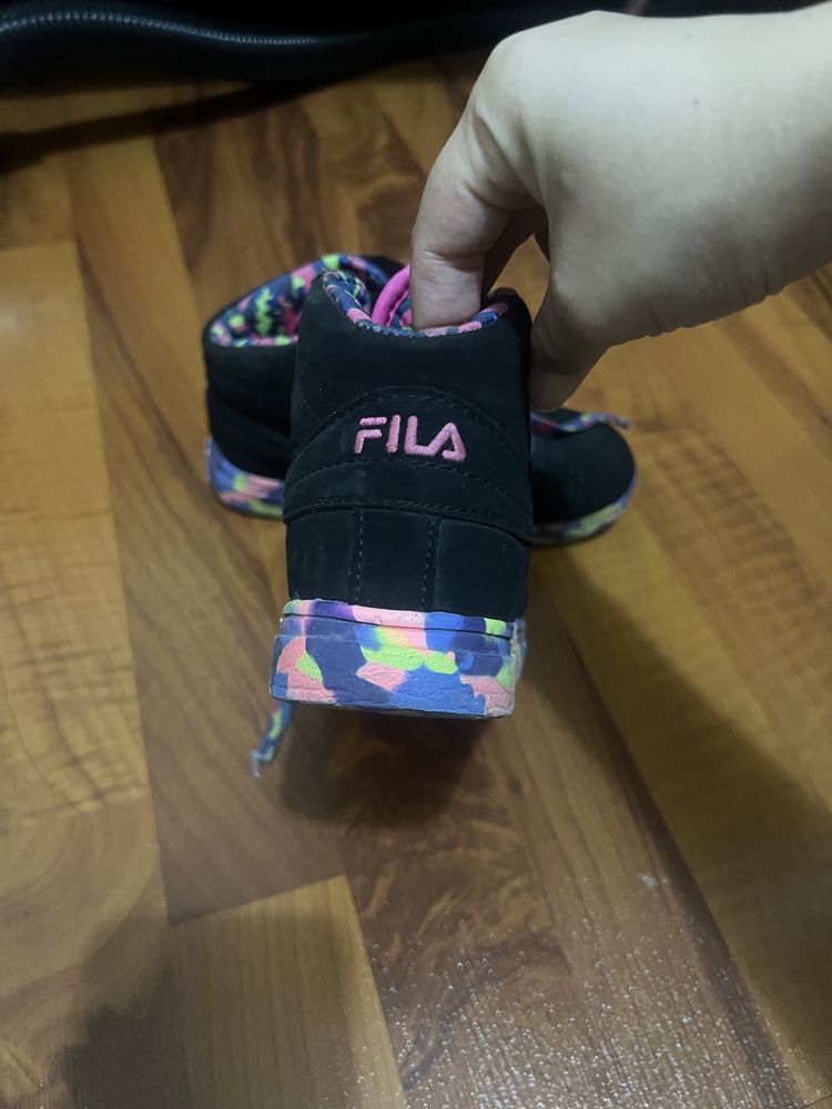 Fila original! Dlya devochek na osen’