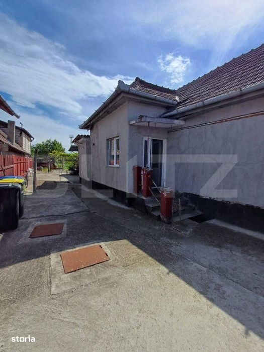 Casa individuala cu 4 camere, teren 857 mp, zona Materna