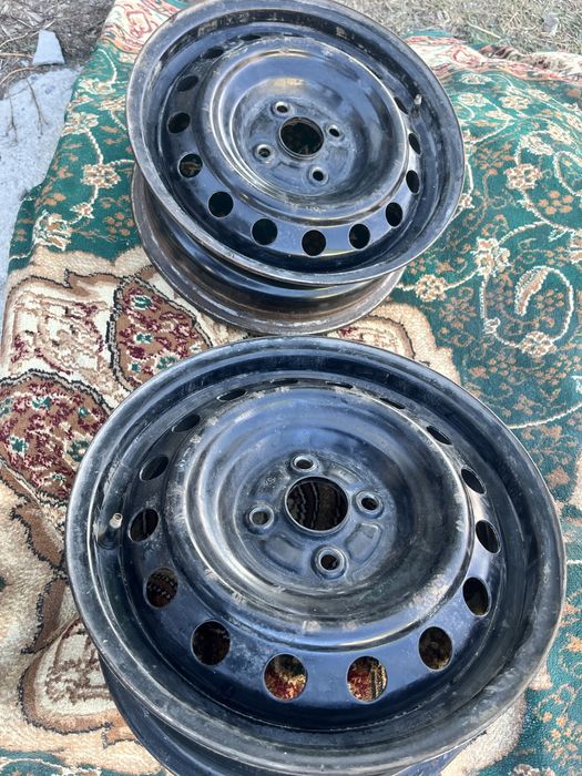 Диски штамп 15 на нексию и др автомобили в хорошем состоянии.