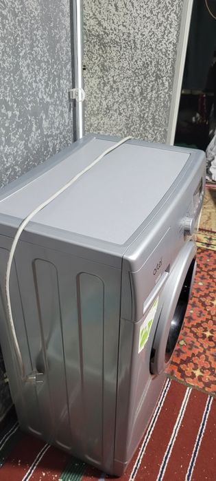 Стиральная машина Artel.