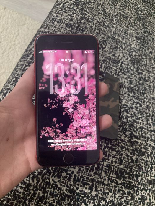 Продаю Iphone SE 2022