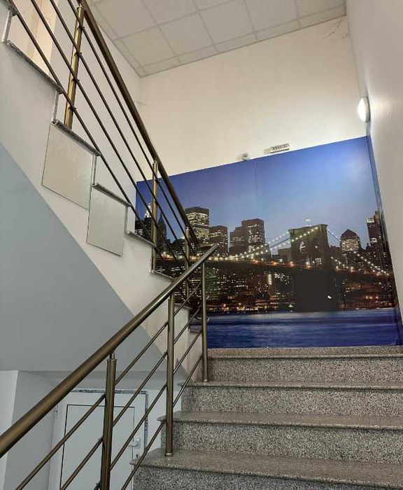Дава се под наем Офис в Варна, Център - 120 кв.м за 1200 € - Снимка #2