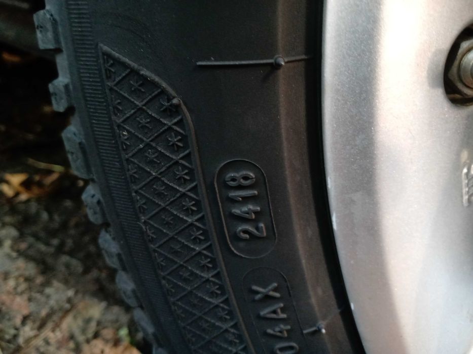 Джанти с гуми Пежо 307 зимни 17