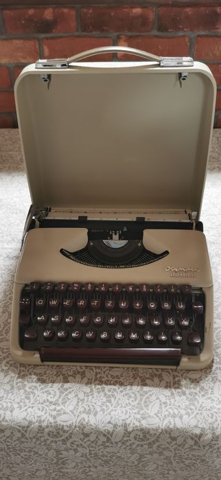 Masina de scris   Olympia Splendid 33