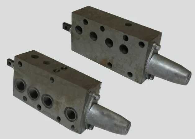 Секция распределителя рабочая поворота  авто кран КС-3577 большие