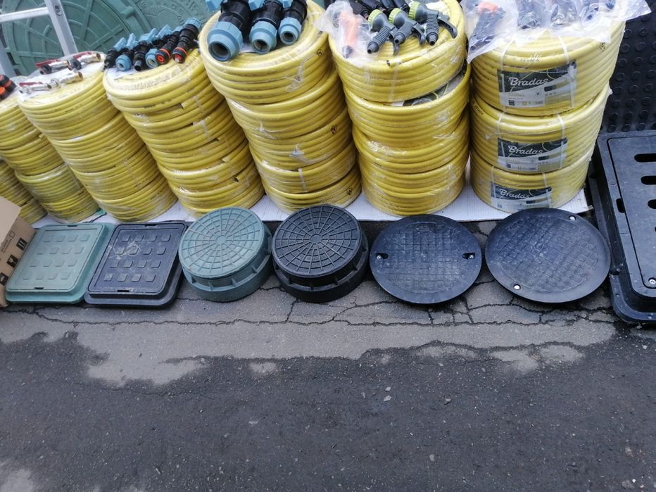 Vând capace , rigole din polimer