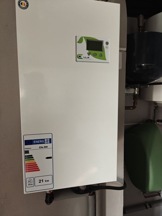 Vând centrala electrica Ella 800
