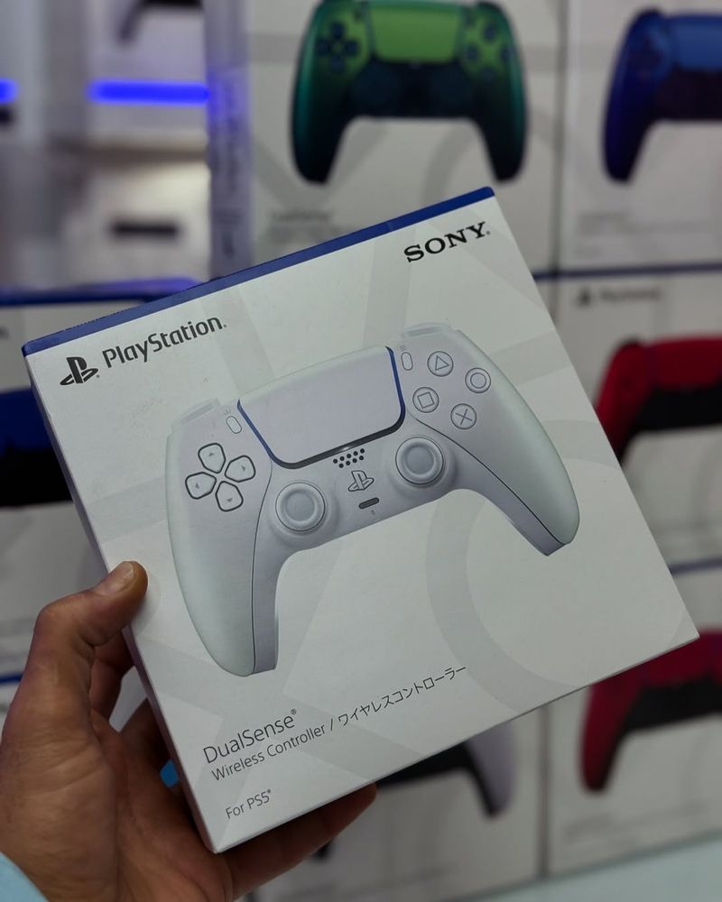 Dualsense new colors chroma blue, white, green Playstation 5