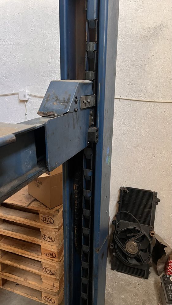 Elevator Auto Service 2100€