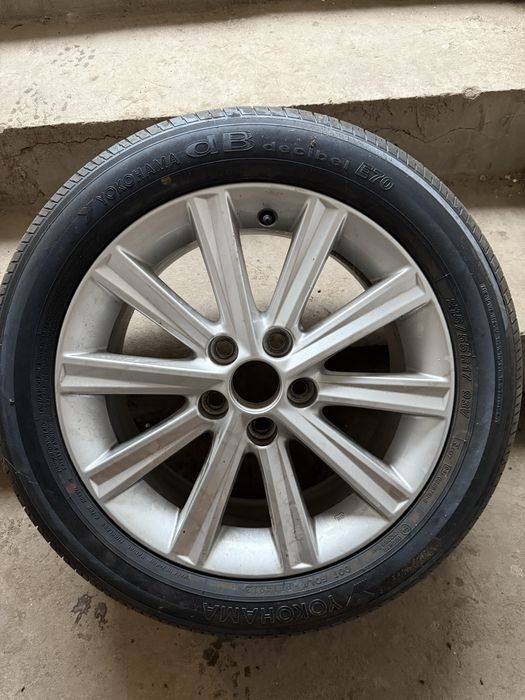 Продам диски от 50 Camry заводской
