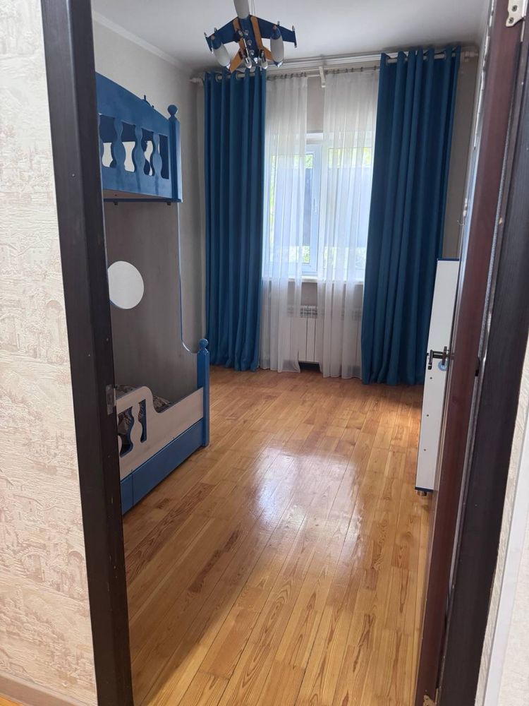 Продаётся квартира 2 комнотаня на кадышева