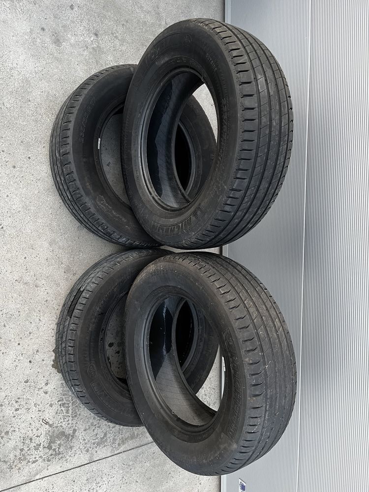 4 бр Летни гуми 235/65/R17/Michelin latitude sport3