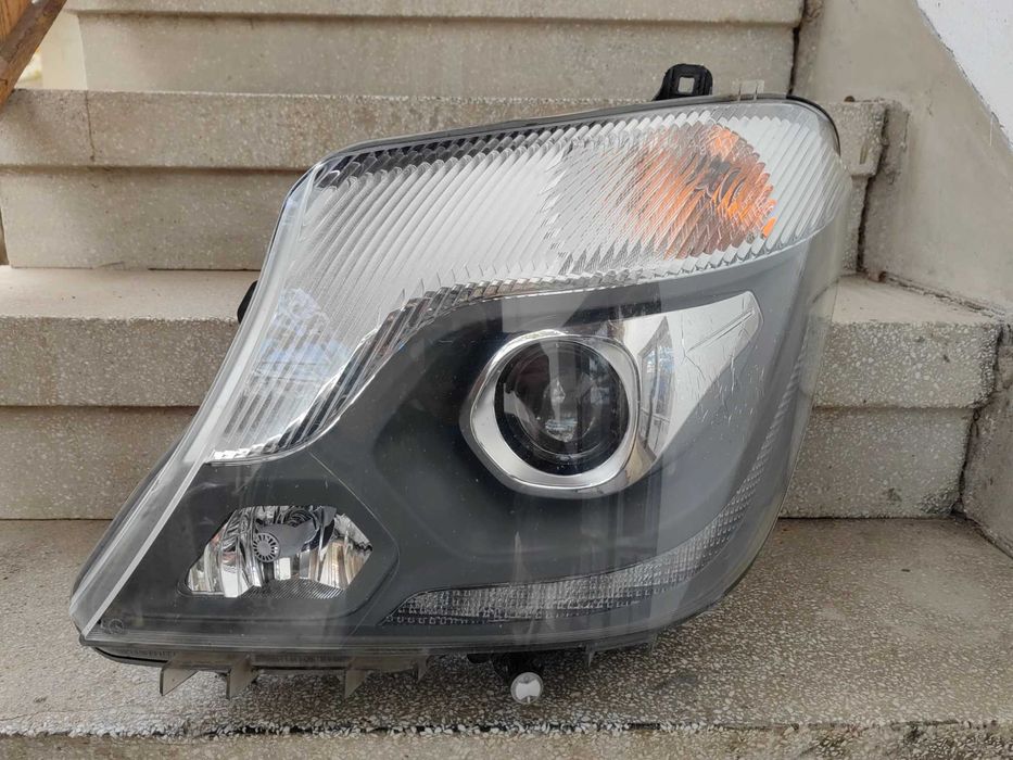 Фар Mercedes Sprinter W906 LED Xenon /Фар Мерцедес Спринтер Оригинален