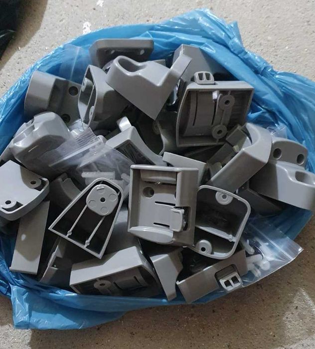 Lionelo - Poarta de siguranta cu suruburi Tulia (2 seturi disponibile)