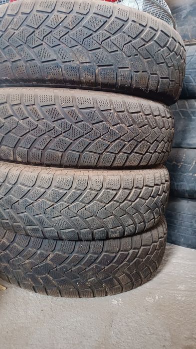 Шина 13 тік жағдайы жаксы бір сезон жүрілген