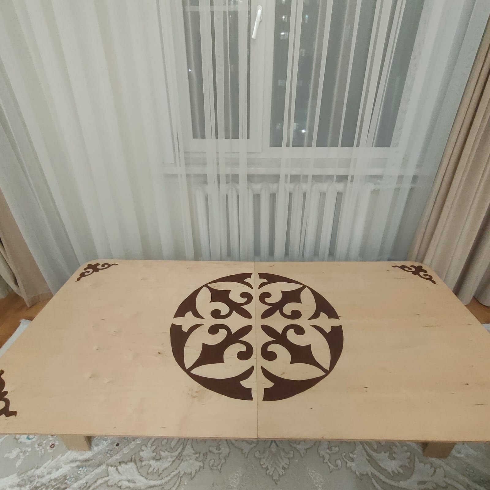 Стол казахский с орнаментом