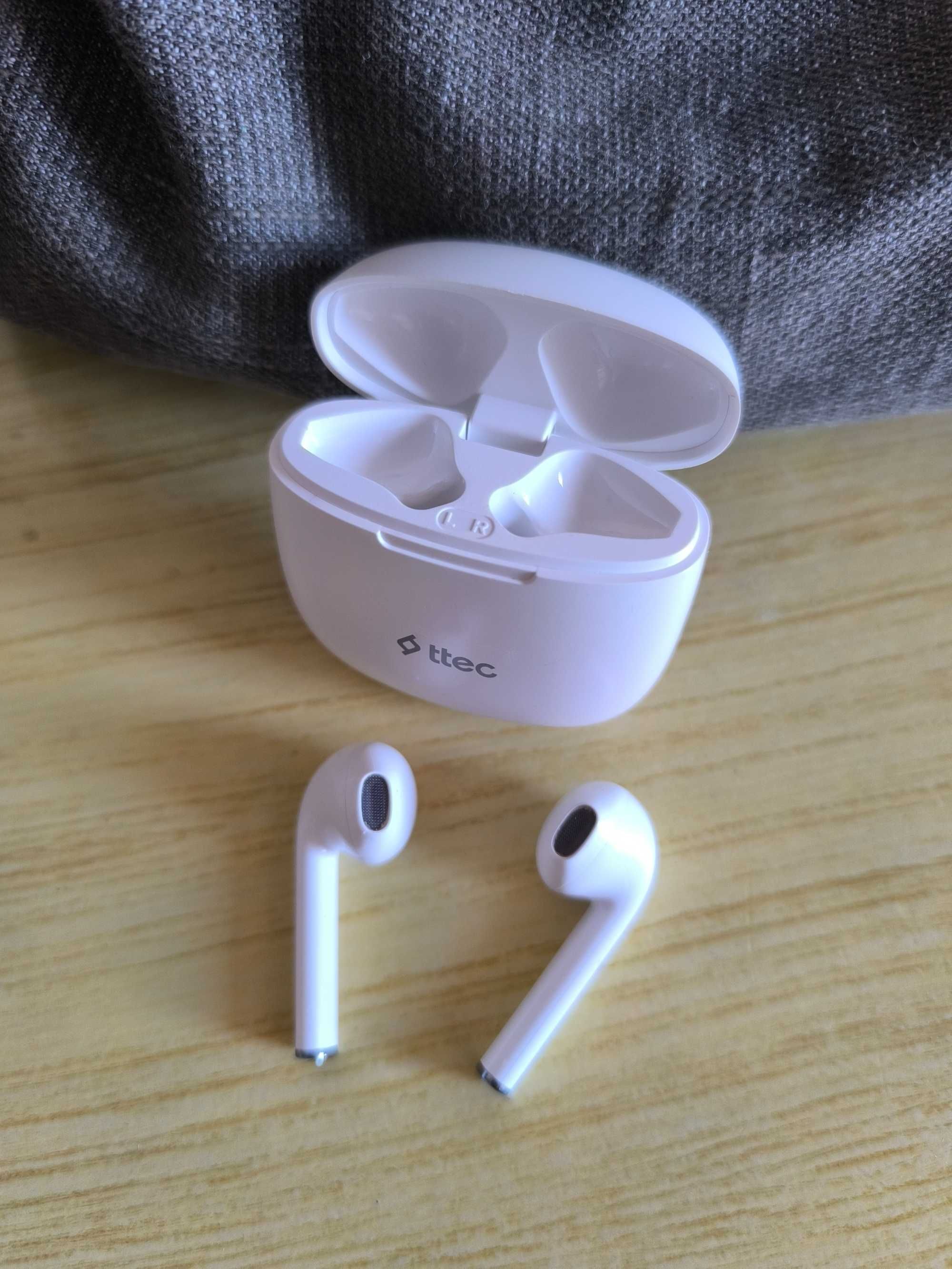 Нови бели Bluetooth слушалки ttec Mode, TWS