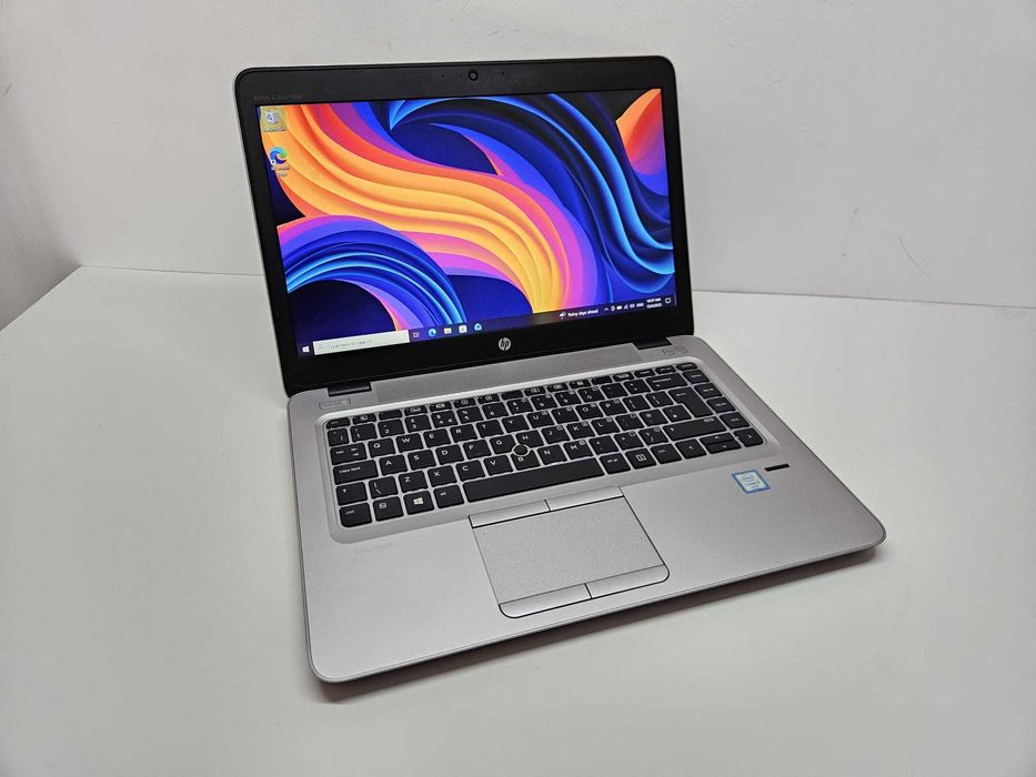 HP EliteBook i7-6500U / 8GB DDR4  SSD 256 + HDD 500 GB