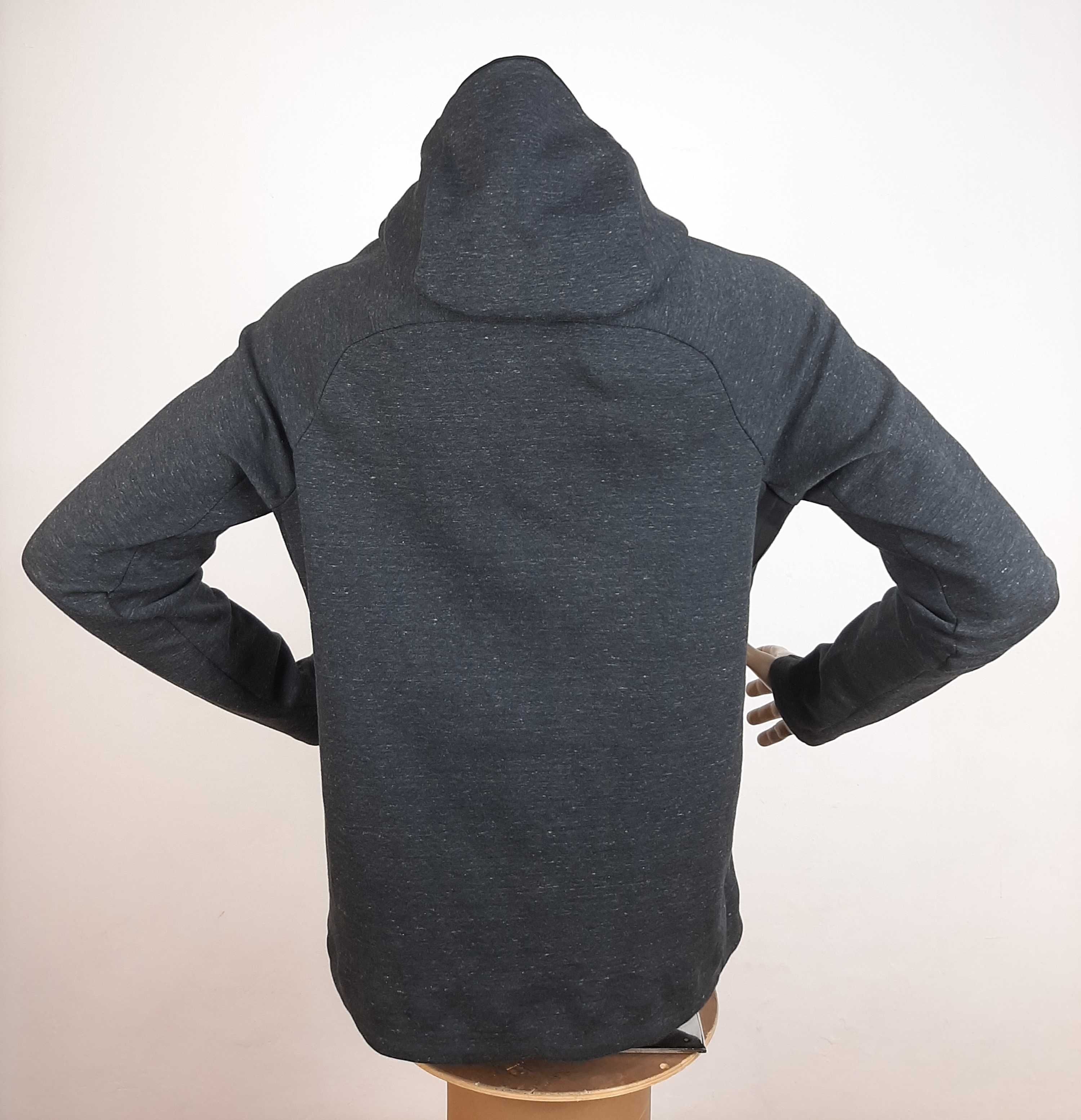 Nike Tech Fleece - Оригинален мъжки суитшърт размер M