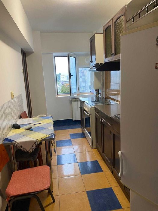 Apartament de inchiriat 3 camere, ultracentral Bacau