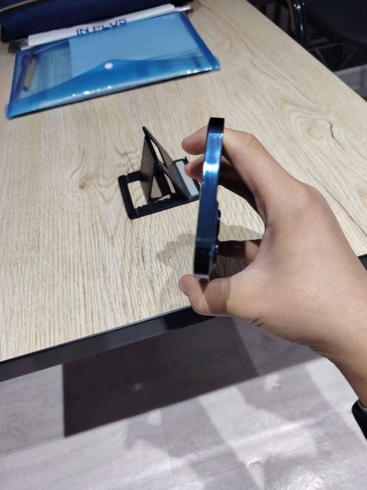 Iphone 12 Pro Max srochni sotiladi