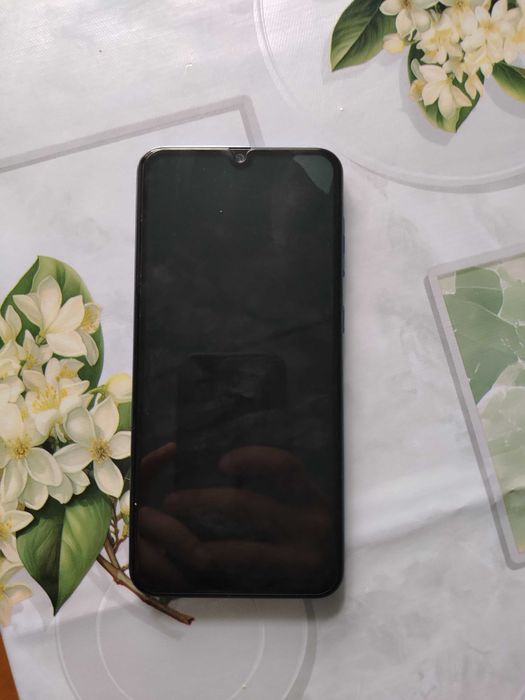 Самсунг А50 4/128