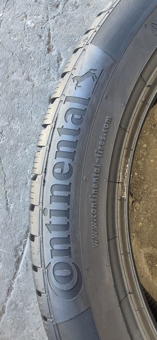 4 anvelope iarna Continental 255/45/20,ca si noi.Pretul este pe bucata