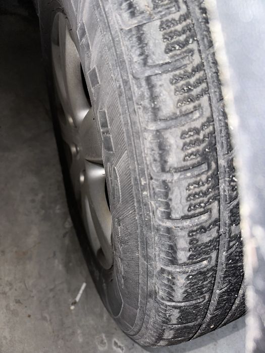 8 roti/2 seturi roti Touareg 5x130, vara si iarna 3300 ron