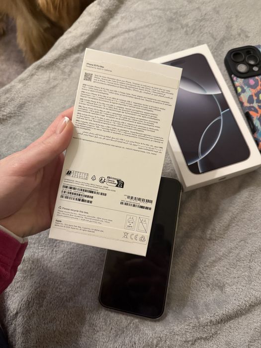 Iphone 16 pro max white